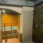 Party With Sauna & Karaoke 公寓