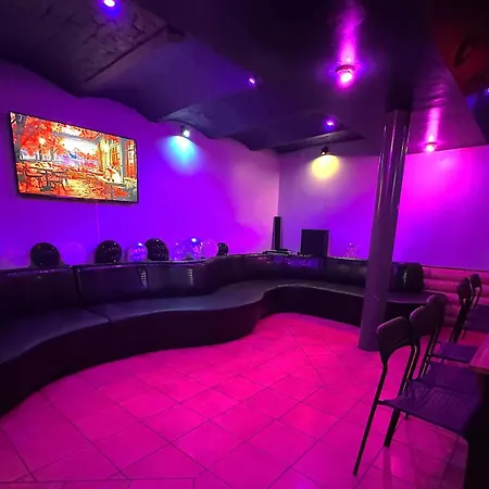 Party With Sauna & Karaoke 里加